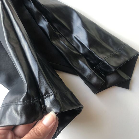 H Halston Womens Black Faux Leather Legging Pull on Ankle Zippers Size Small - Picture 12 of 12